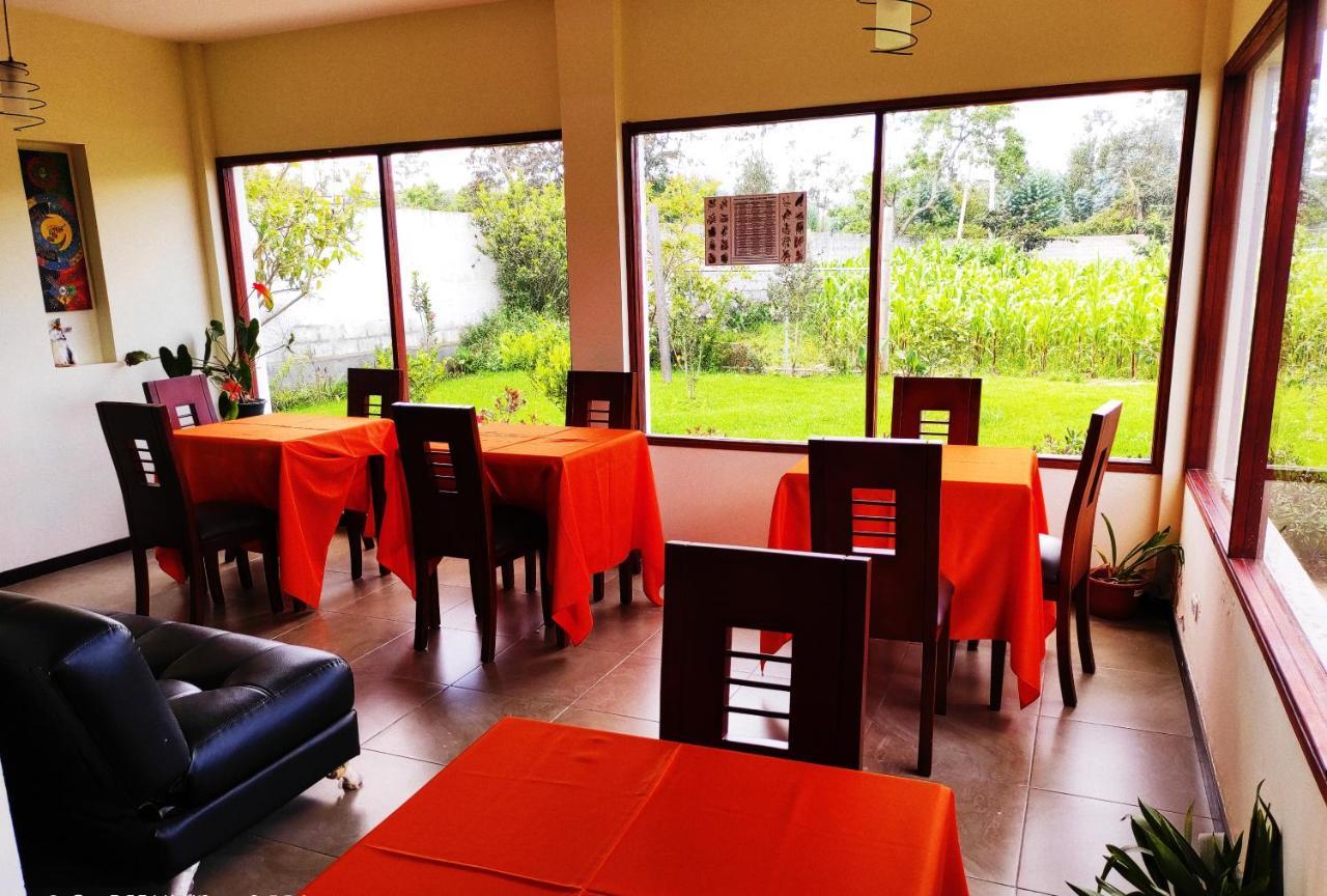 Mercedes Airport-quito Hotel Tababela