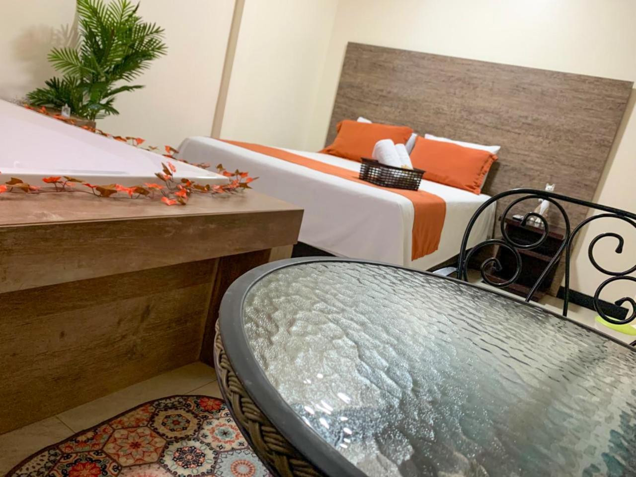 Mercedes Airport-quito 3*