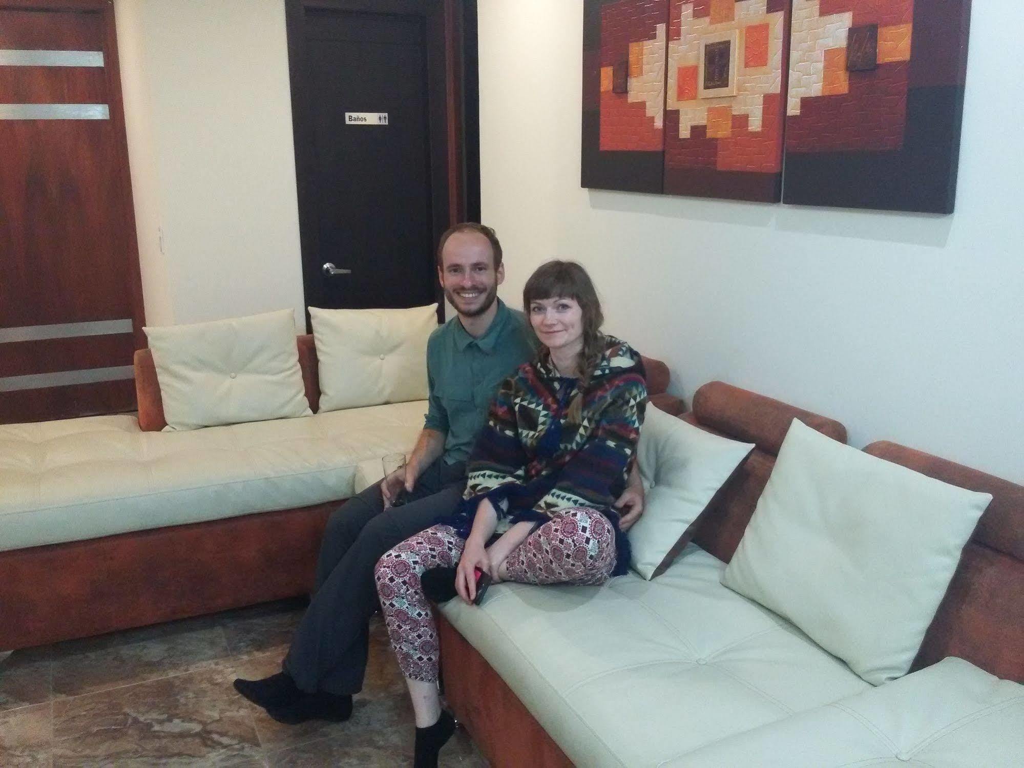 Mercedes Airport-quito 3* Tababela