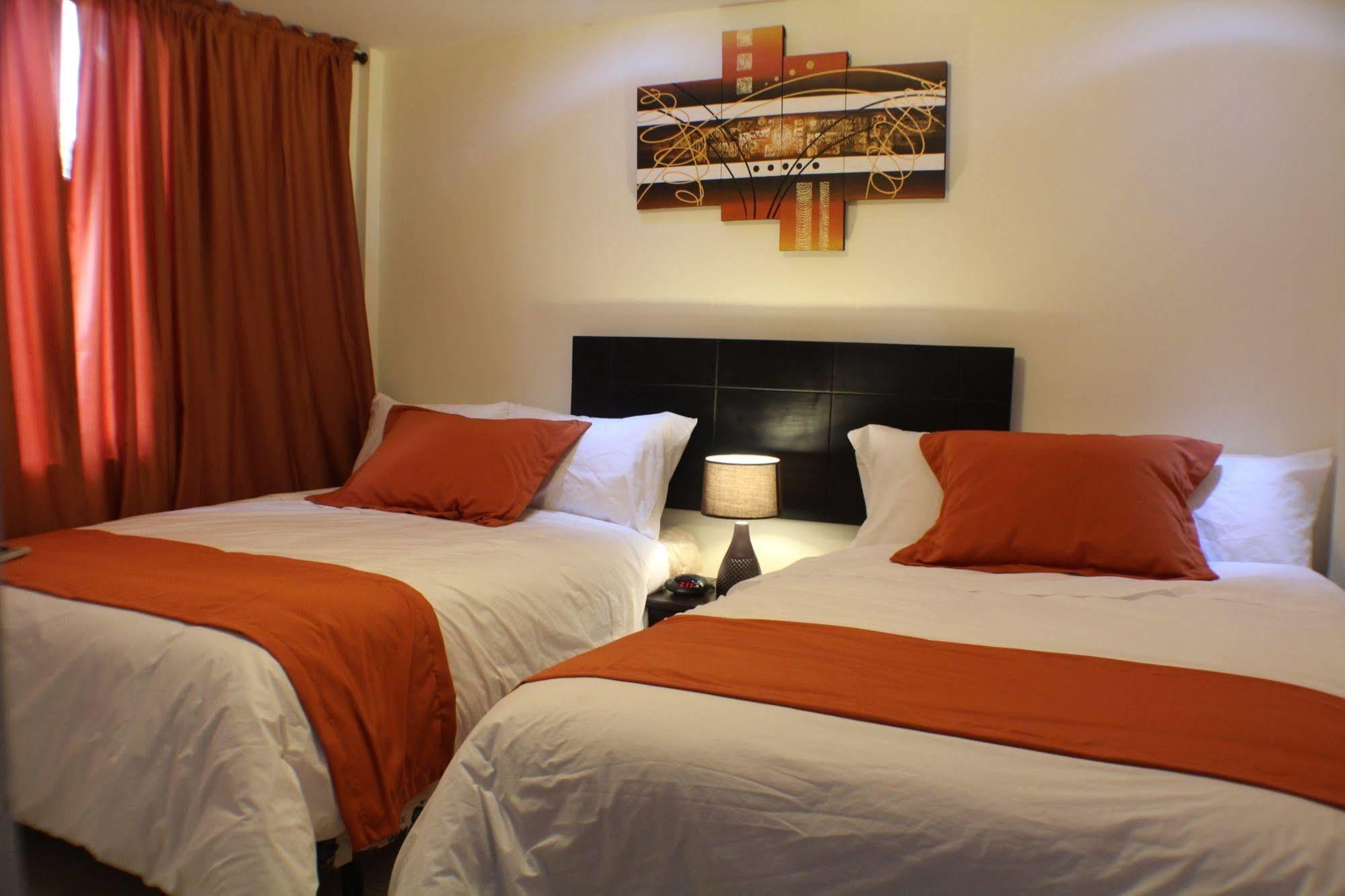 Hotel Mercedes Airport-quito 3*