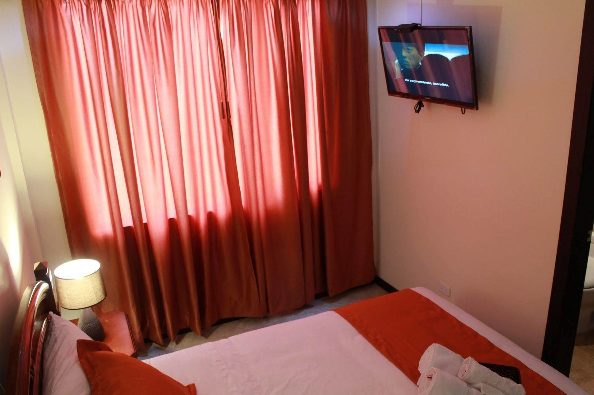 Hotel Mercedes Airport-quito Tababela